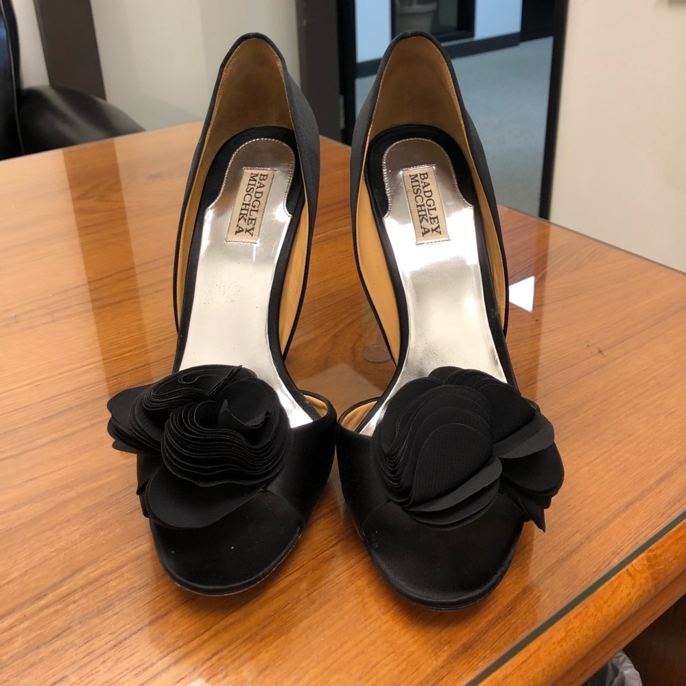 Badgley Mischka Randall heel in black satin